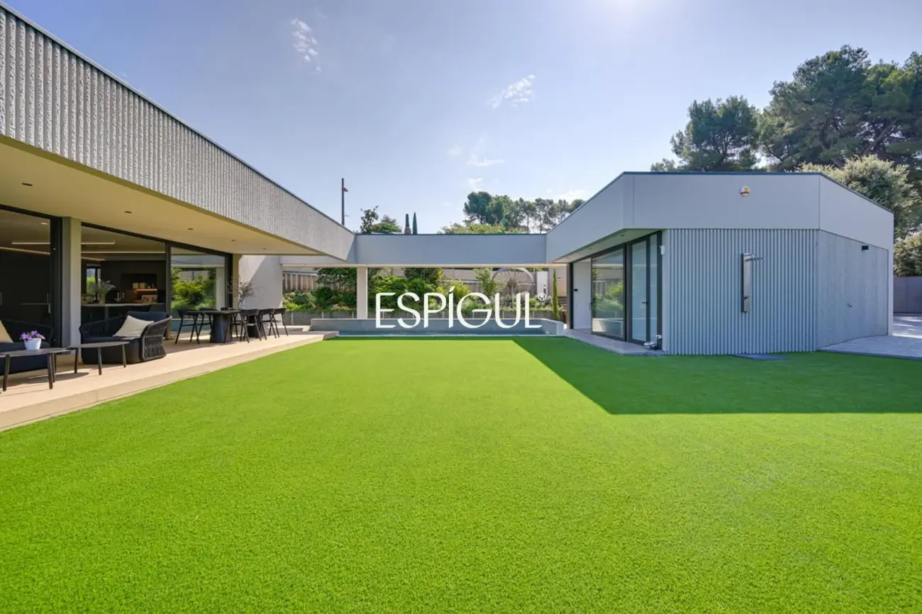 Chalet de obra nueva en venta en Matadepera