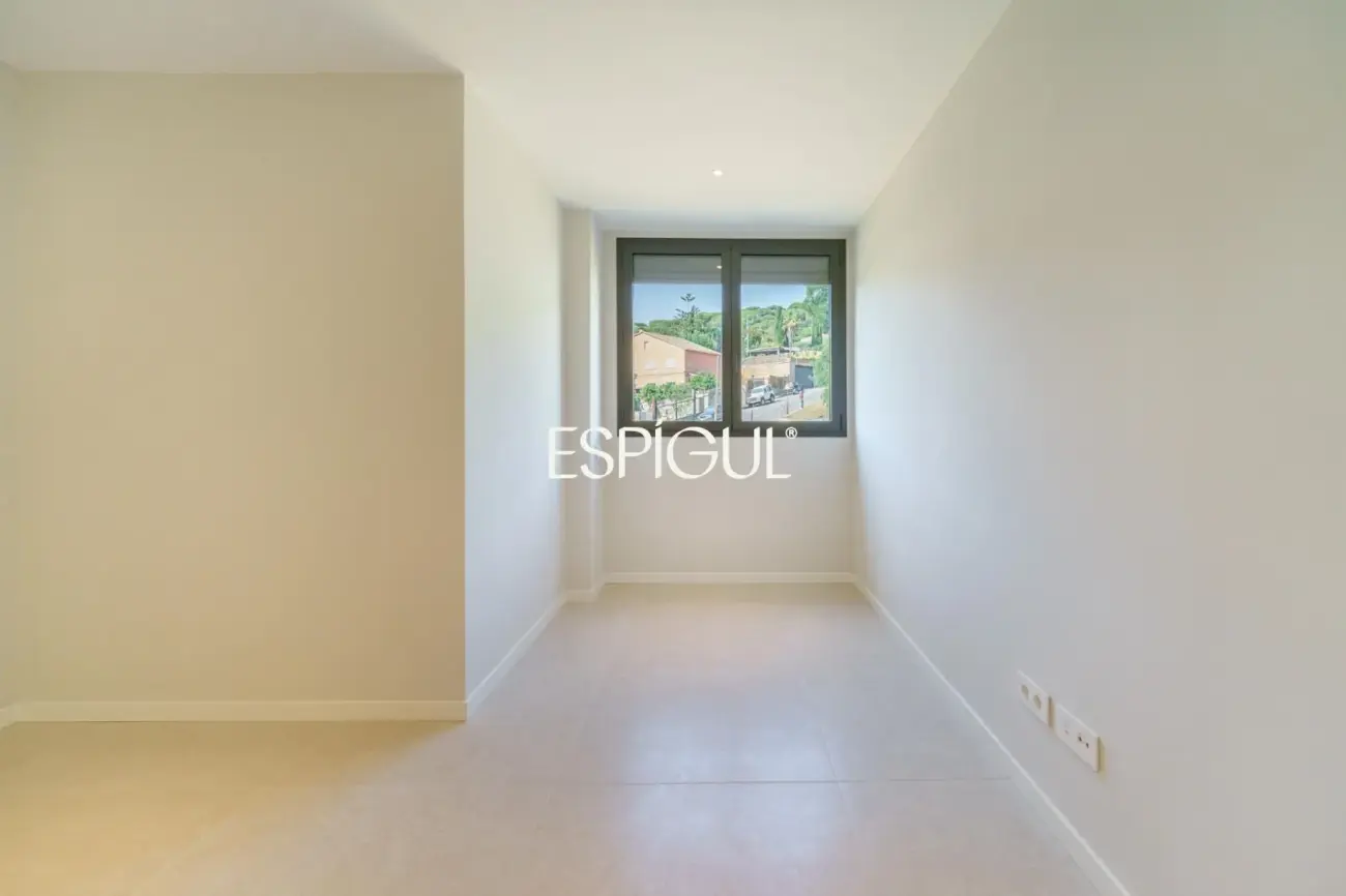 Dúplex invertido con terraza panorámica en el centro de Sant Andreu de Llavaneres