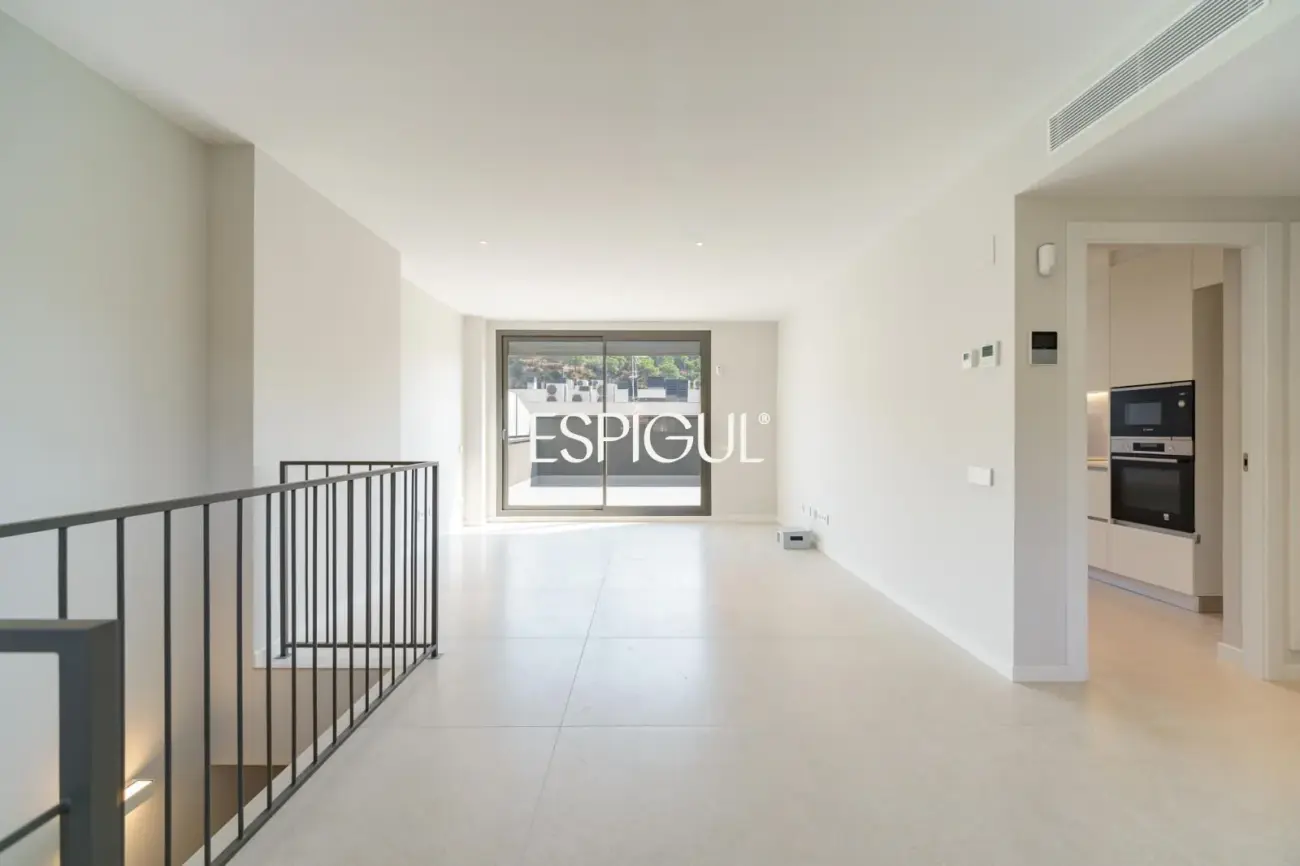 Dúplex invertido con terraza panorámica en el centro de Sant Andreu de Llavaneres