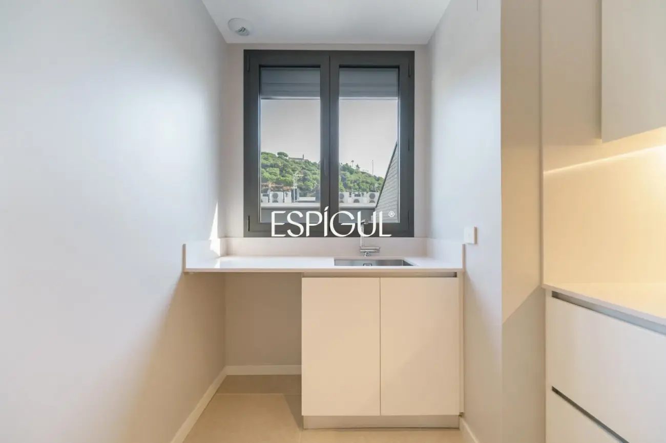 Dúplex invertido con terraza panorámica en el centro de Sant Andreu de Llavaneres