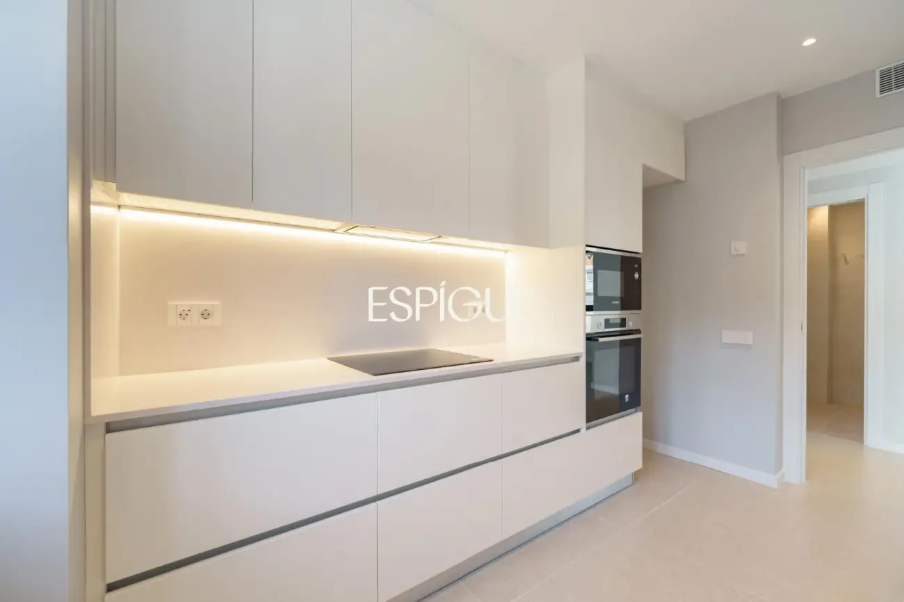 Dúplex invertido con terraza panorámica en el centro de Sant Andreu de Llavaneres