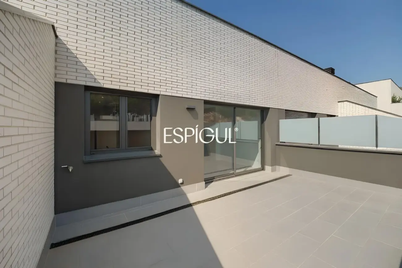 Dúplex invertido con terraza panorámica en el centro de Sant Andreu de Llavaneres