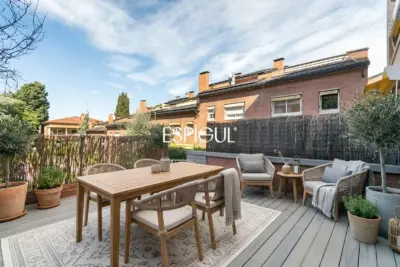 Exclusive semi-detached house for sale in the Eixample of Sant Cugat del Vallès