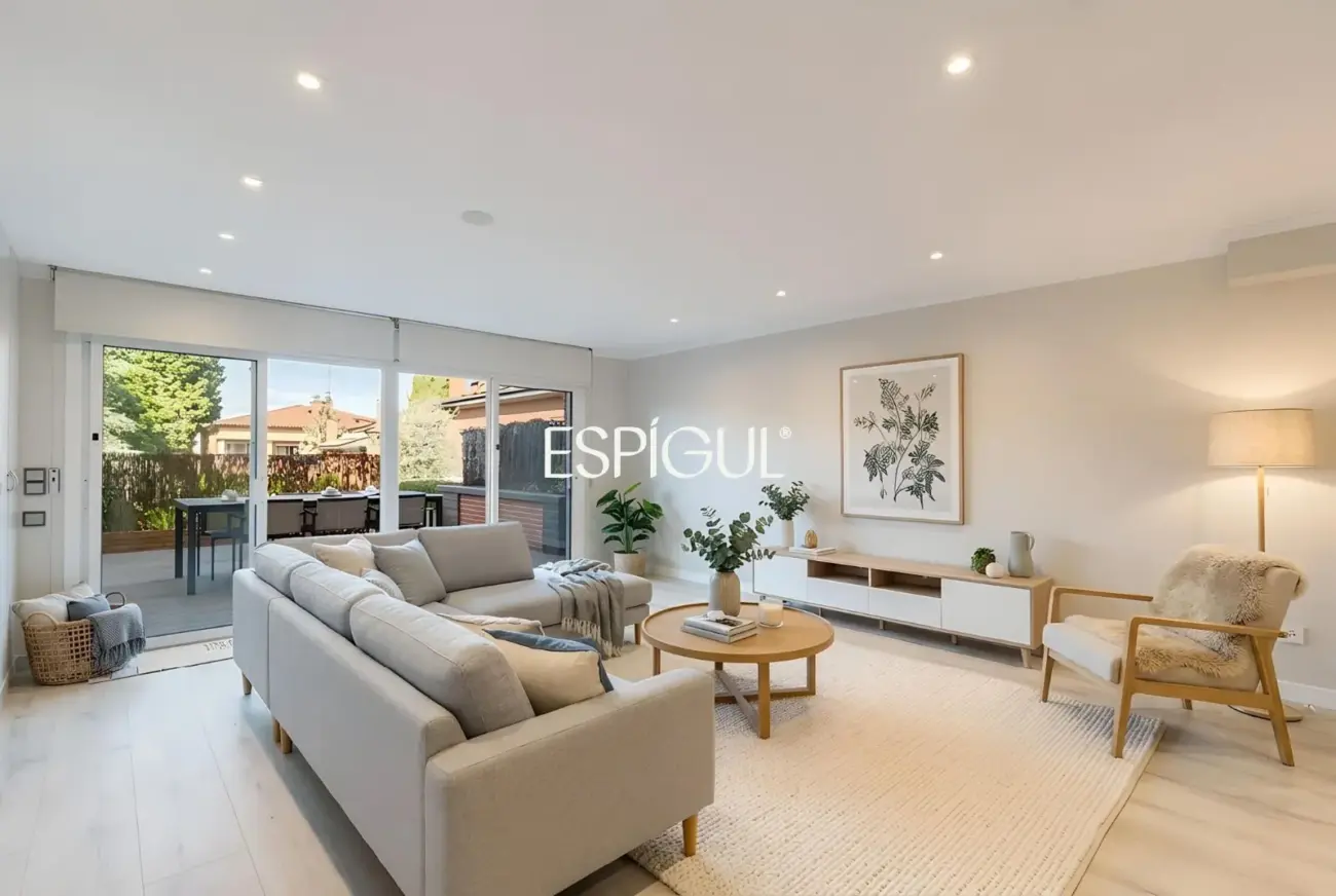 Exclusive semi-detached house for sale in the Eixample of Sant Cugat del Vallès