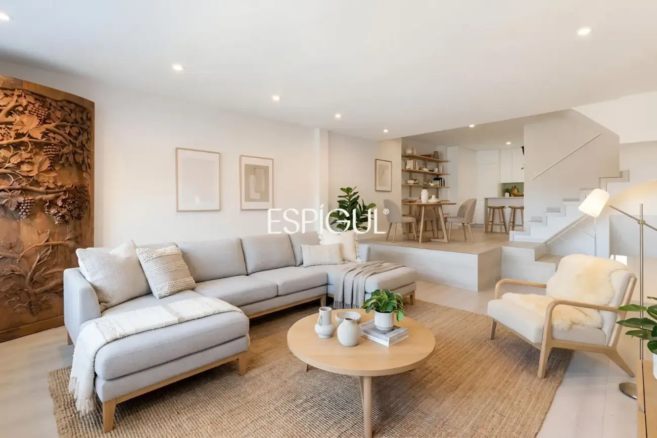 Exclusive semi-detached house for sale in the Eixample of Sant Cugat del Vallès