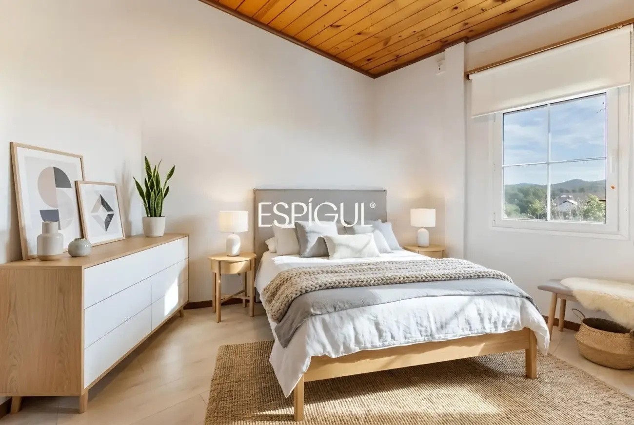 Exclusive semi-detached house for sale in the Eixample of Sant Cugat del Vallès