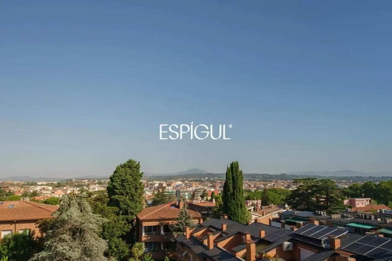 Exclusive semi-detached house for sale in the Eixample of Sant Cugat del Vallès