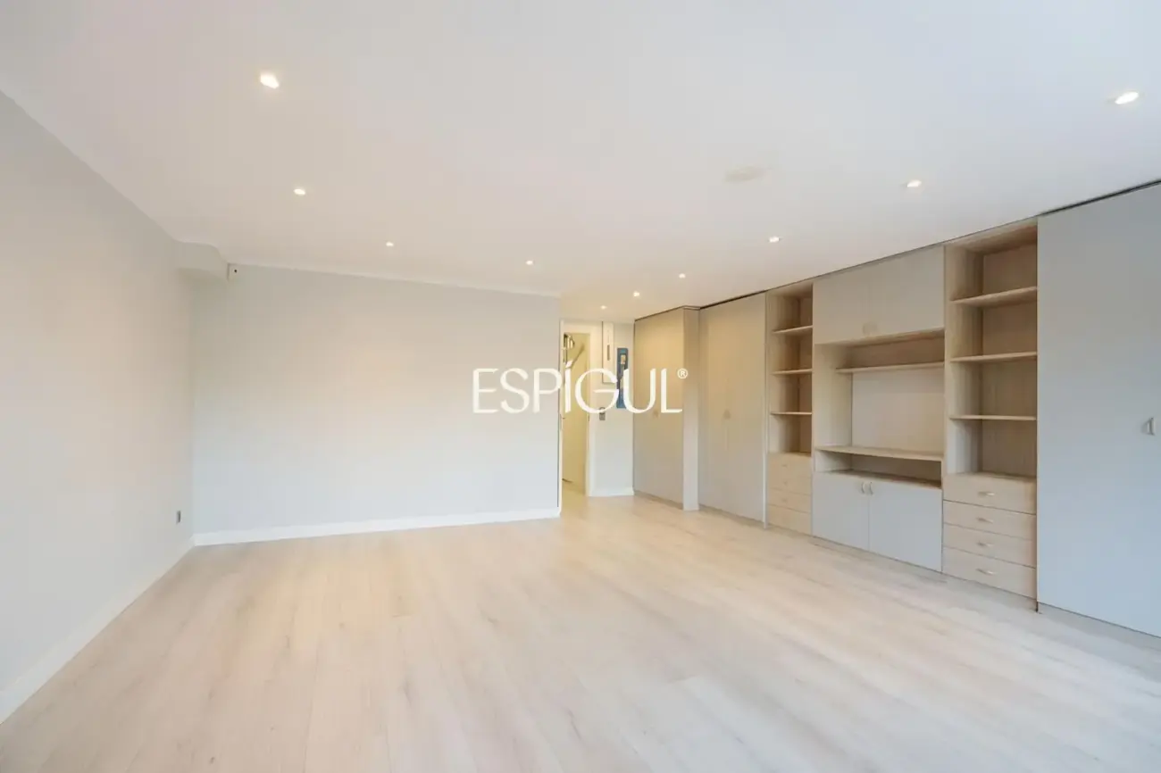 Exclusive semi-detached house for sale in the Eixample of Sant Cugat del Vallès