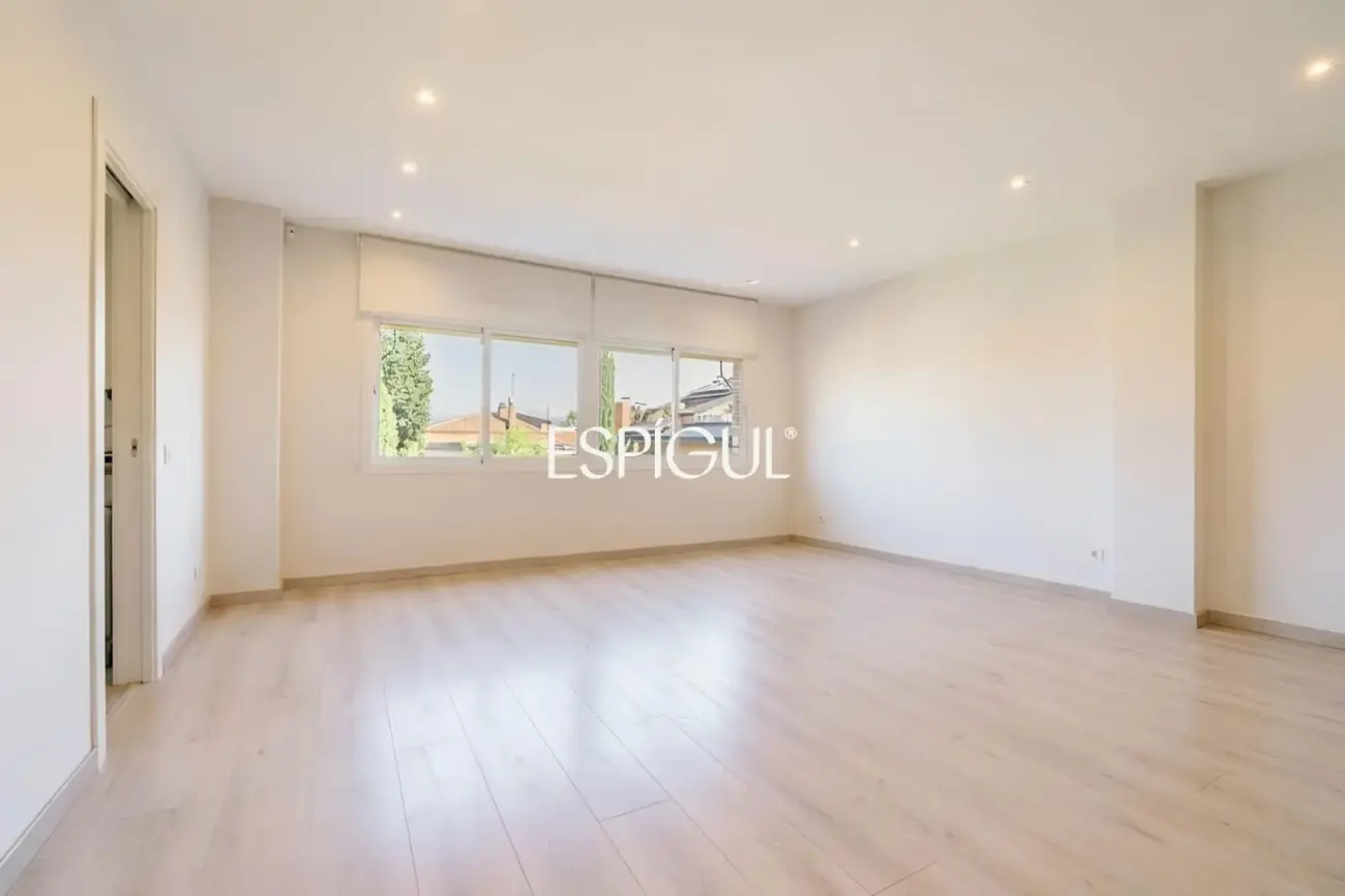 Exclusive semi-detached house for sale in the Eixample of Sant Cugat del Vallès