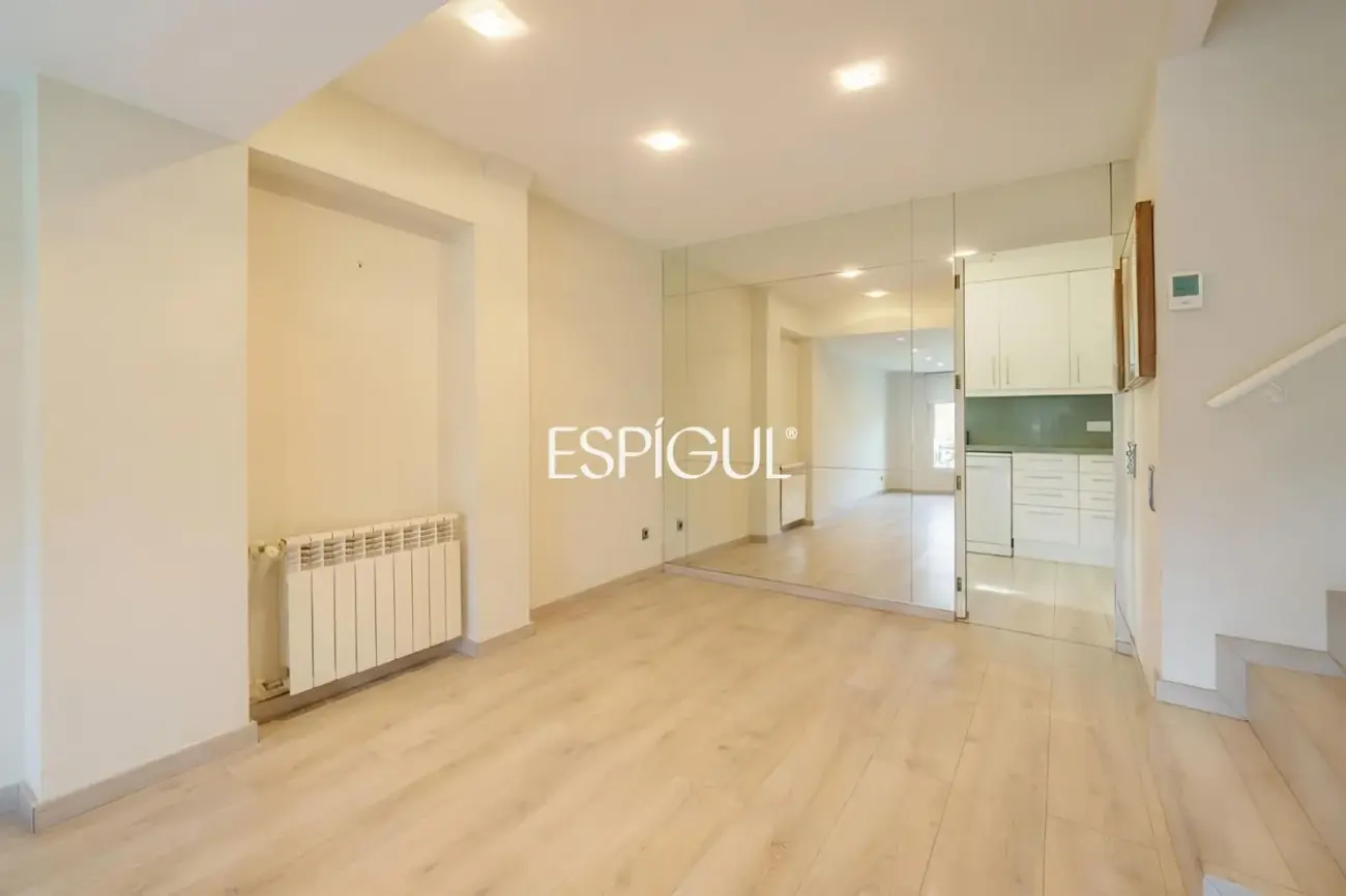 Exclusive semi-detached house for sale in the Eixample of Sant Cugat del Vallès