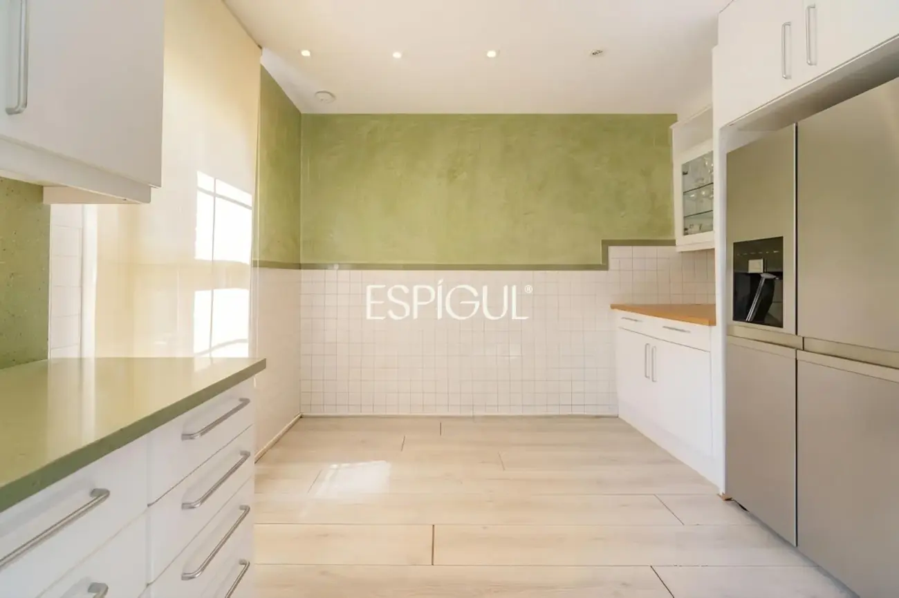 Exclusive semi-detached house for sale in the Eixample of Sant Cugat del Vallès