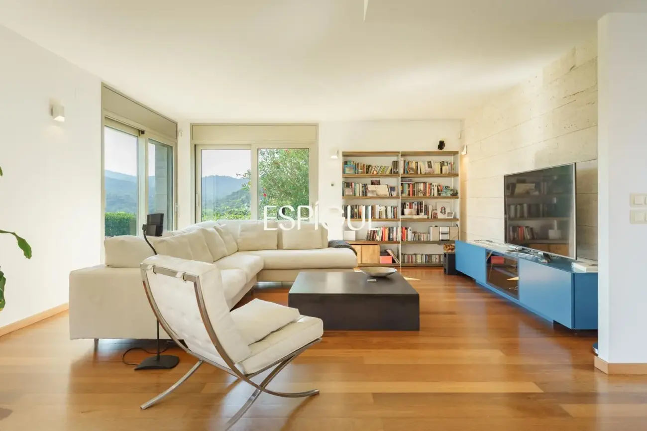 Villa design exclusive avec piscine privée et vue sur le club de golf de Vallromanes