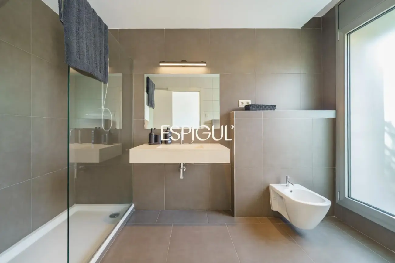 Villa design exclusive avec piscine privée et vue sur le club de golf de Vallromanes