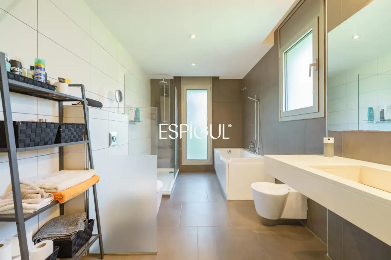 Villa design exclusive avec piscine privée et vue sur le club de golf de Vallromanes