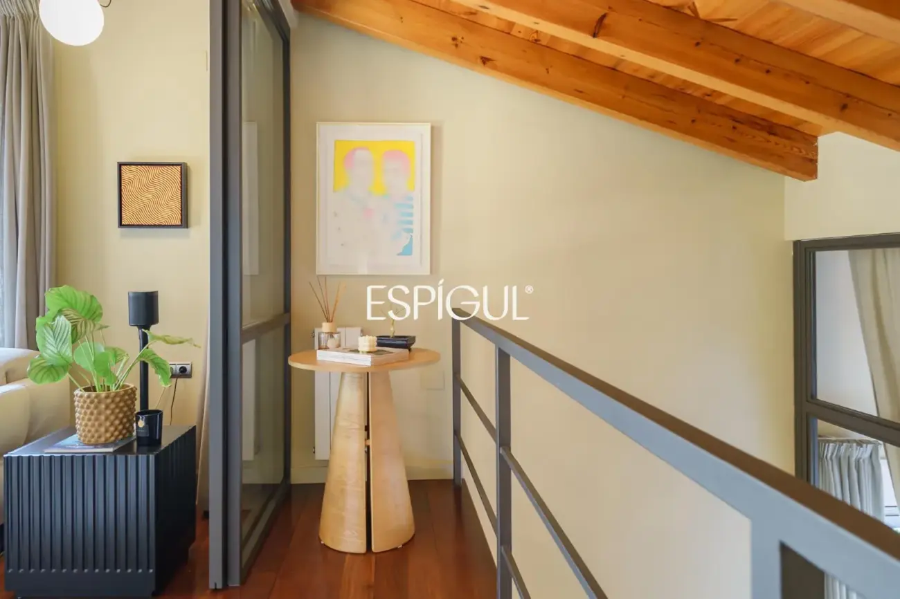 Exclusiva propiedad reformada en Collserola: diseño, vistas a la montaña y máxima tranquilidad