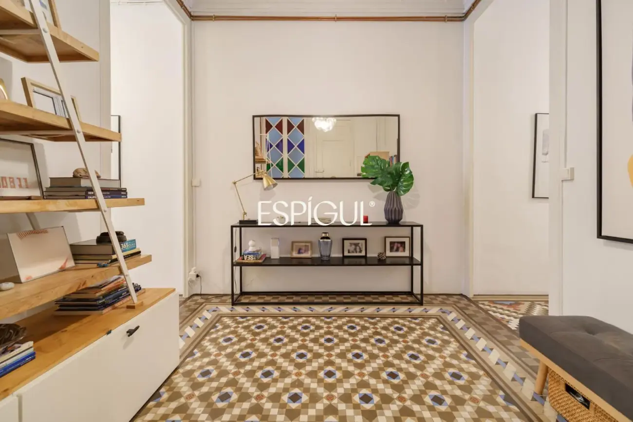 Exklusive Wohnung mit Terrasse zum Verkauf im Quadrat d’Or, Eixample Dret