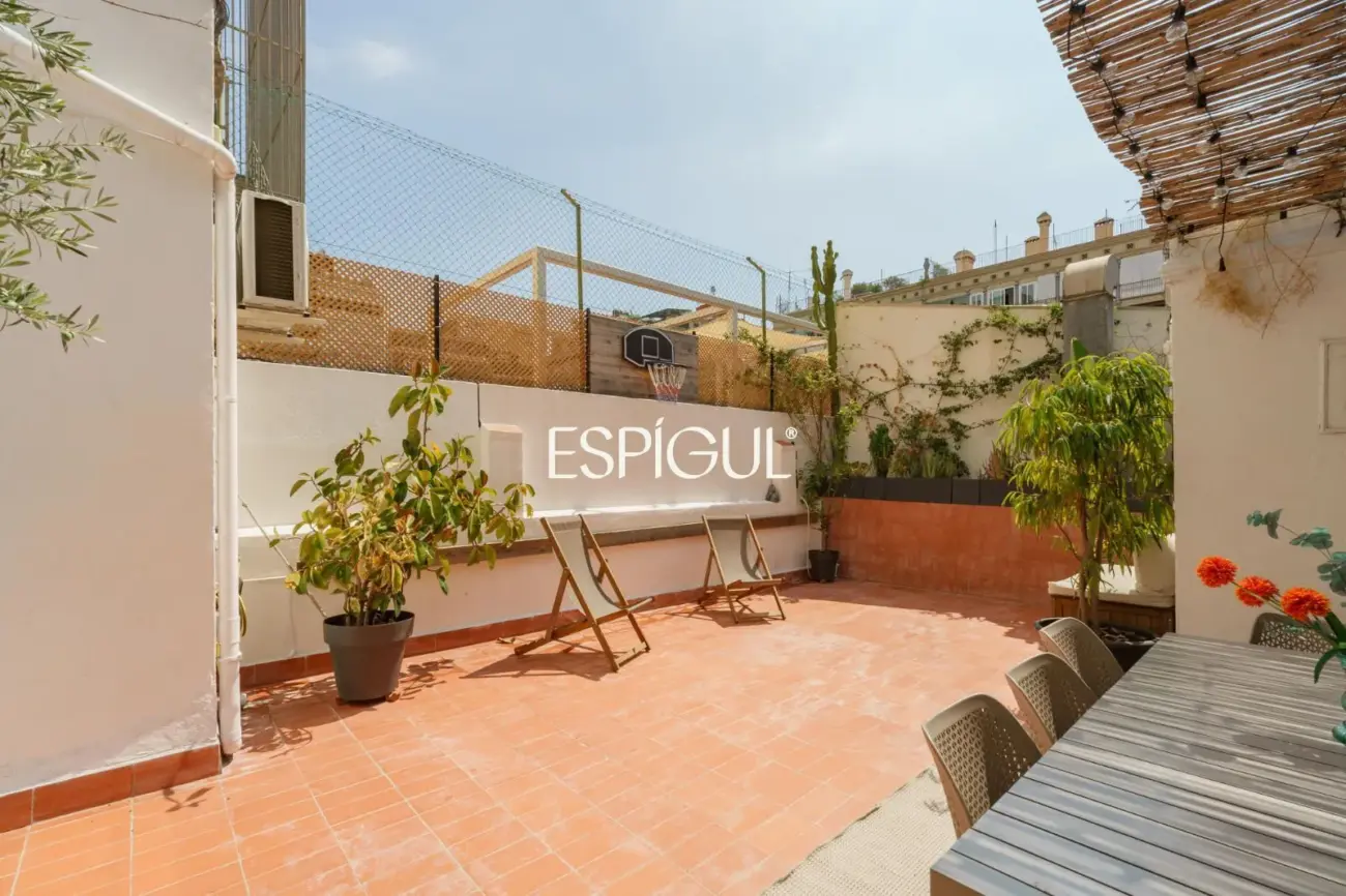 Exklusive Wohnung mit Terrasse zum Verkauf im Quadrat d’Or, Eixample Dret