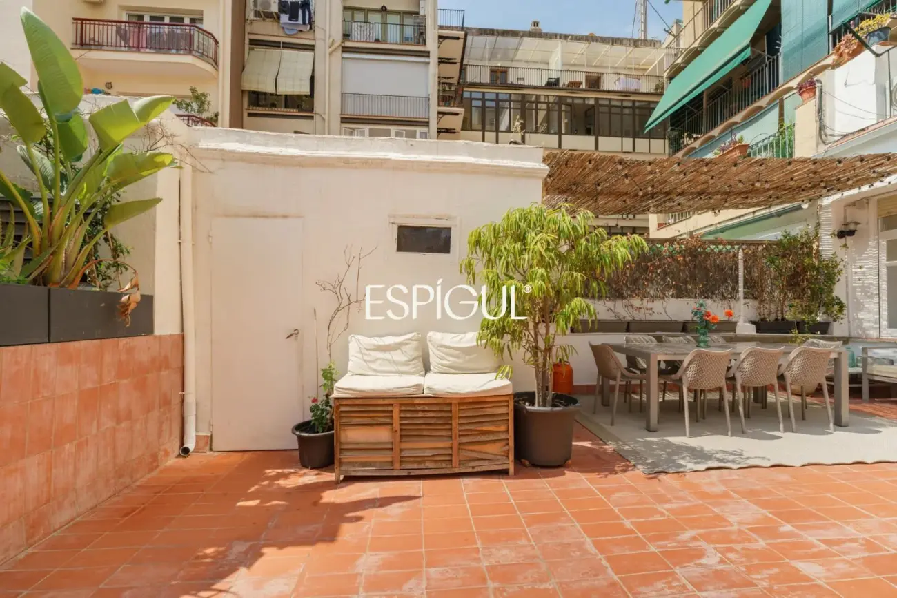 Exklusive Wohnung mit Terrasse zum Verkauf im Quadrat d’Or, Eixample Dret