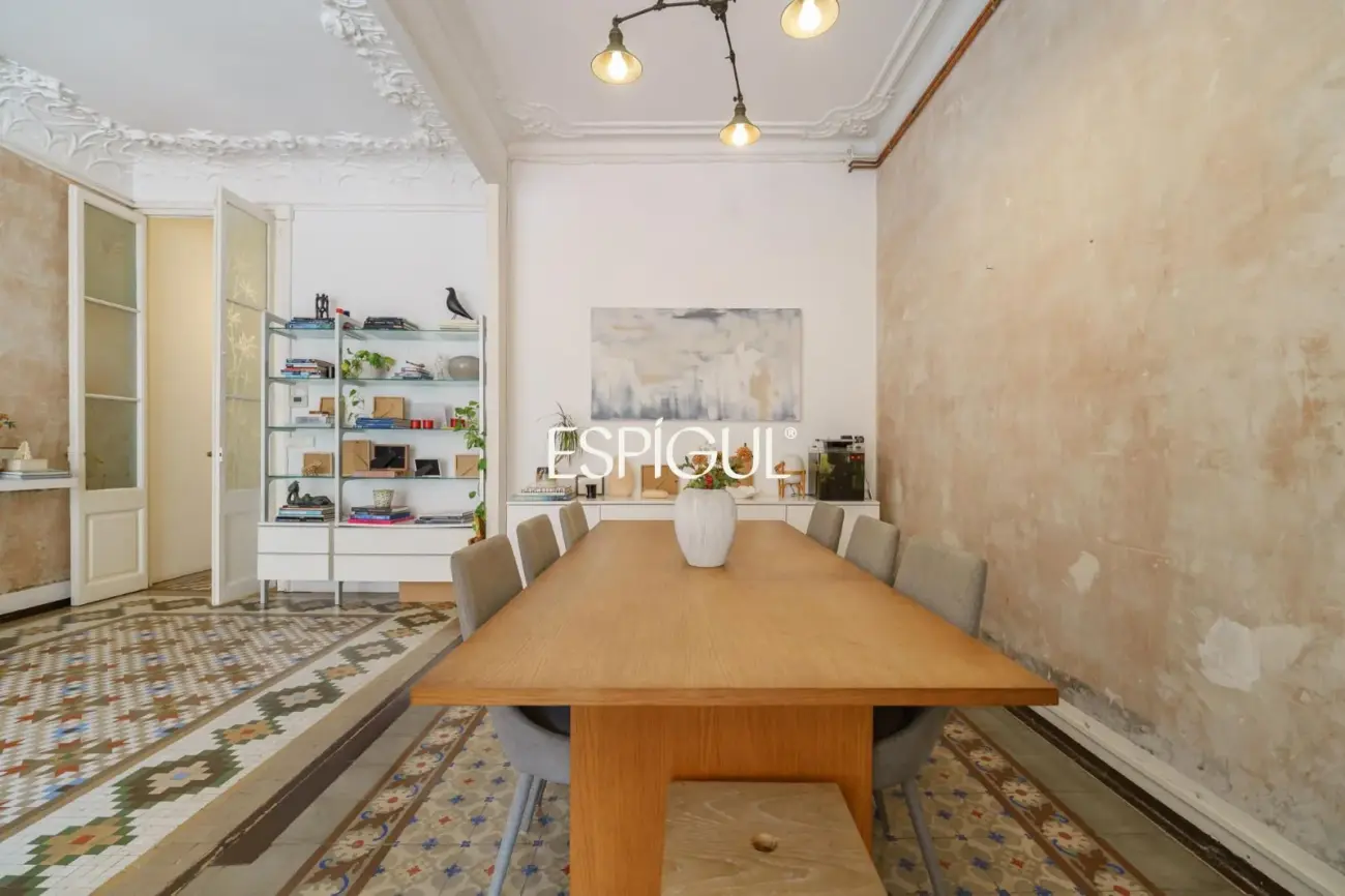 Exklusive Wohnung mit Terrasse zum Verkauf im Quadrat d’Or, Eixample Dret