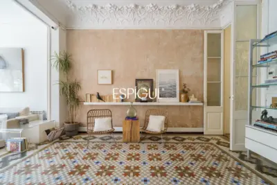 Exklusive Wohnung mit Terrasse zum Verkauf im Quadrat d’Or, Eixample Dret