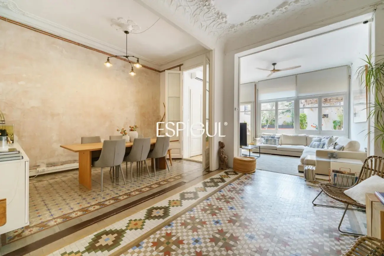 Exklusive Wohnung mit Terrasse zum Verkauf im Quadrat d’Or, Eixample Dret