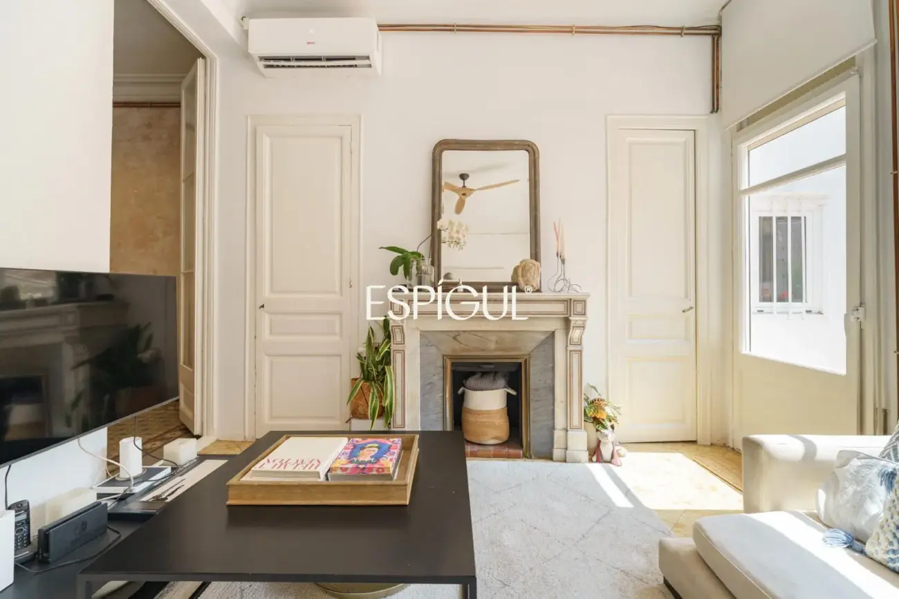 Exklusive Wohnung mit Terrasse zum Verkauf im Quadrat d’Or, Eixample Dret