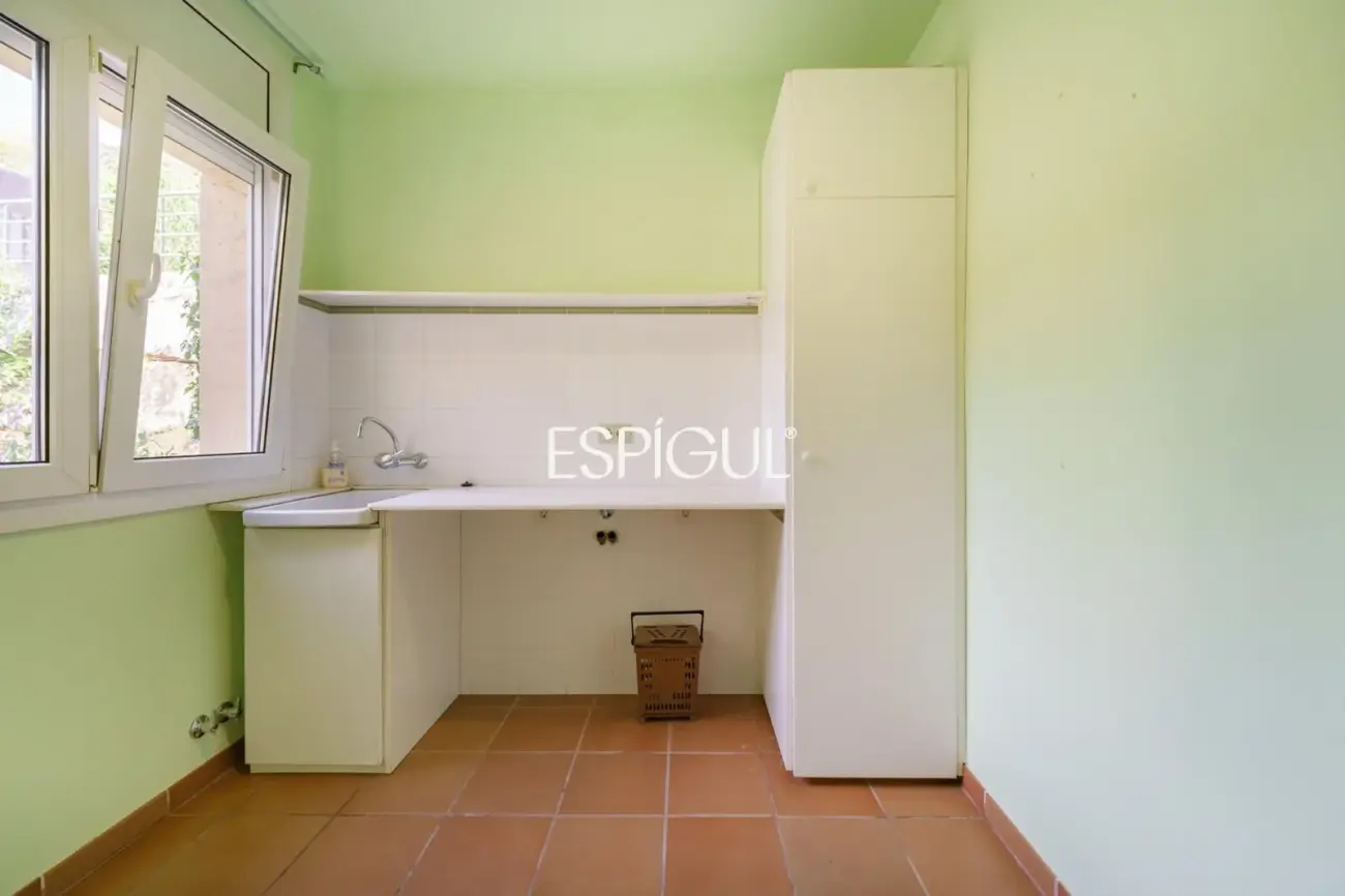 Magnífica casa unifamiliar con amplios espacios y vistas panorámicas en Vallromanes