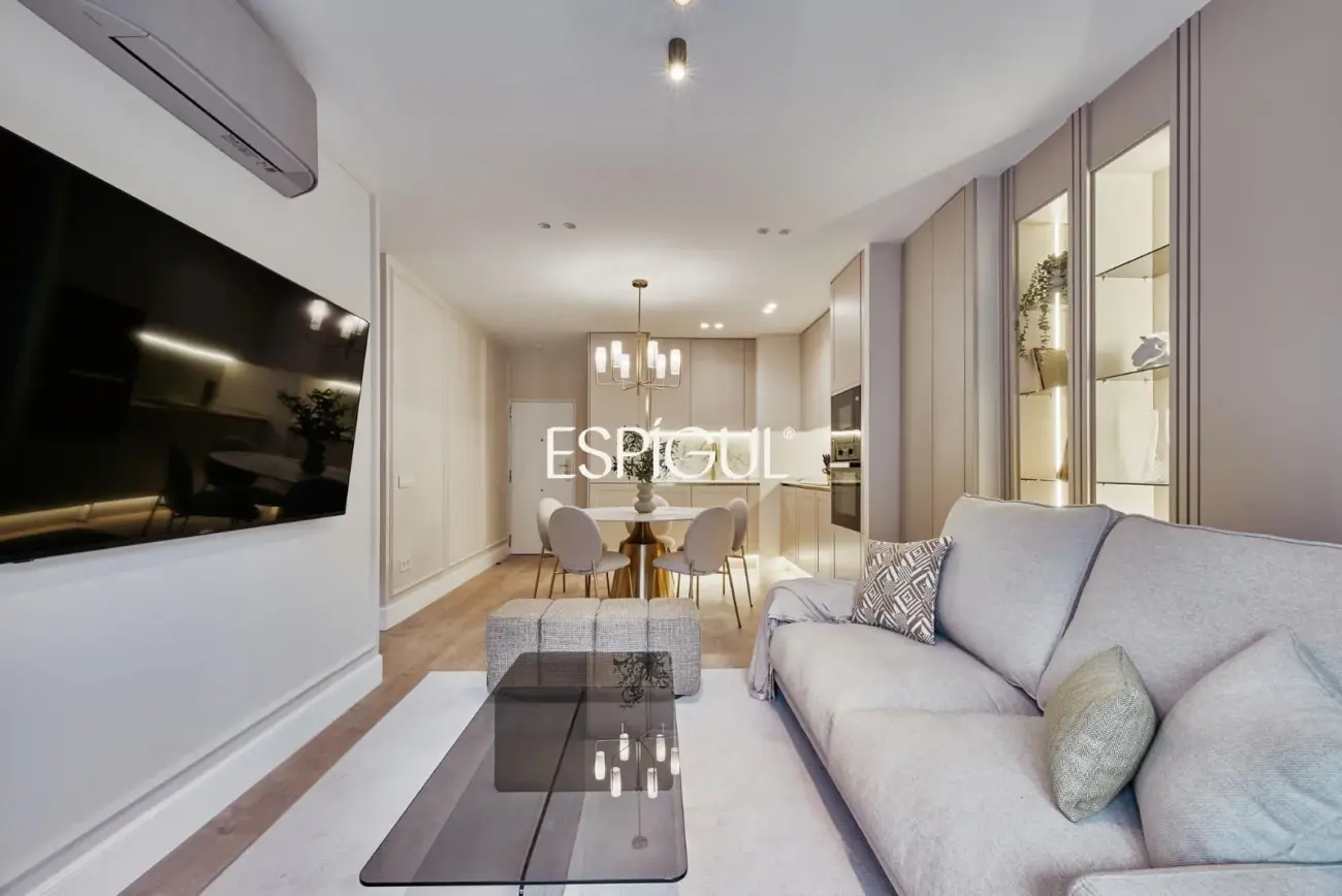 Piso en venta con terraza en Lista