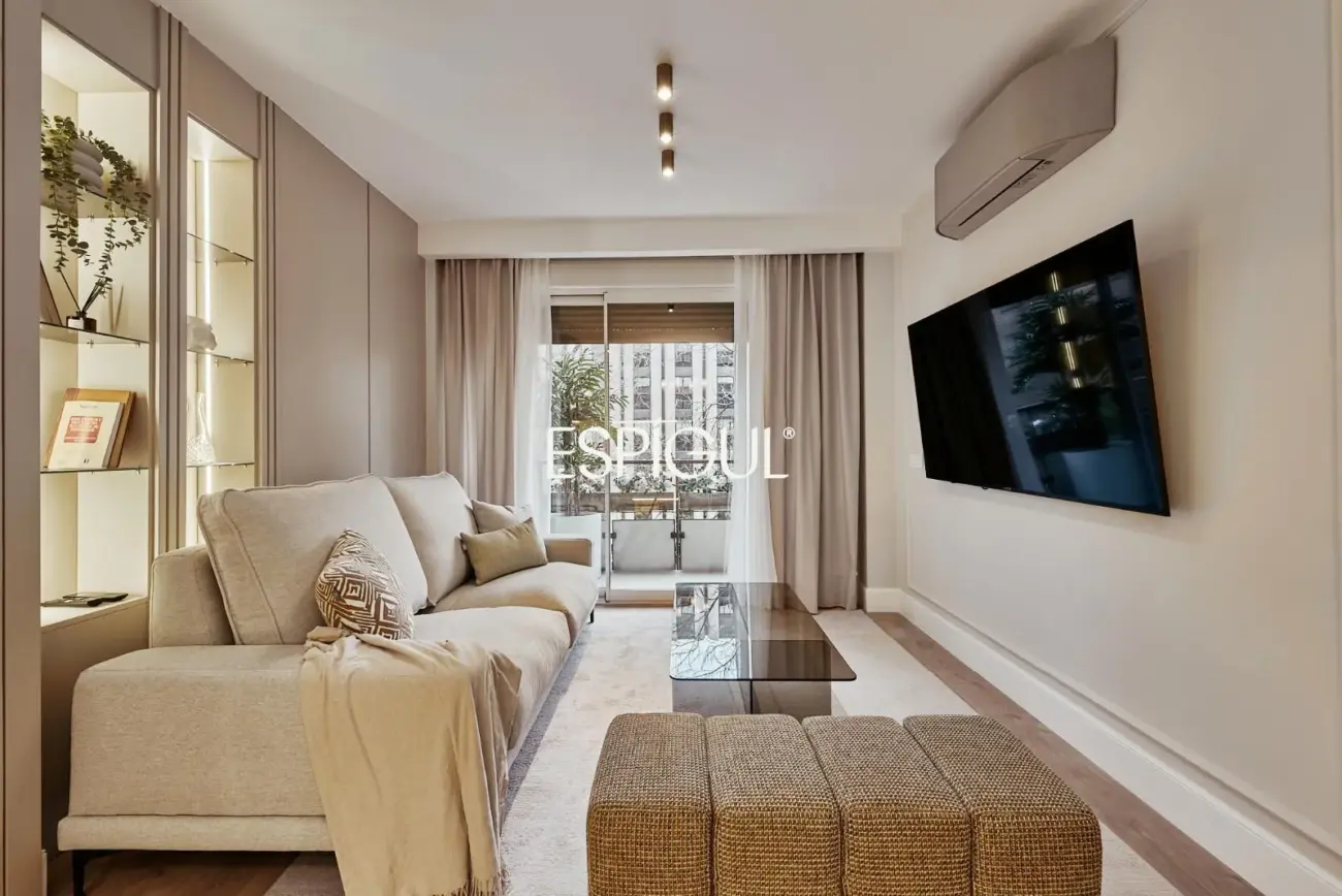 Piso en venta con terraza en Lista