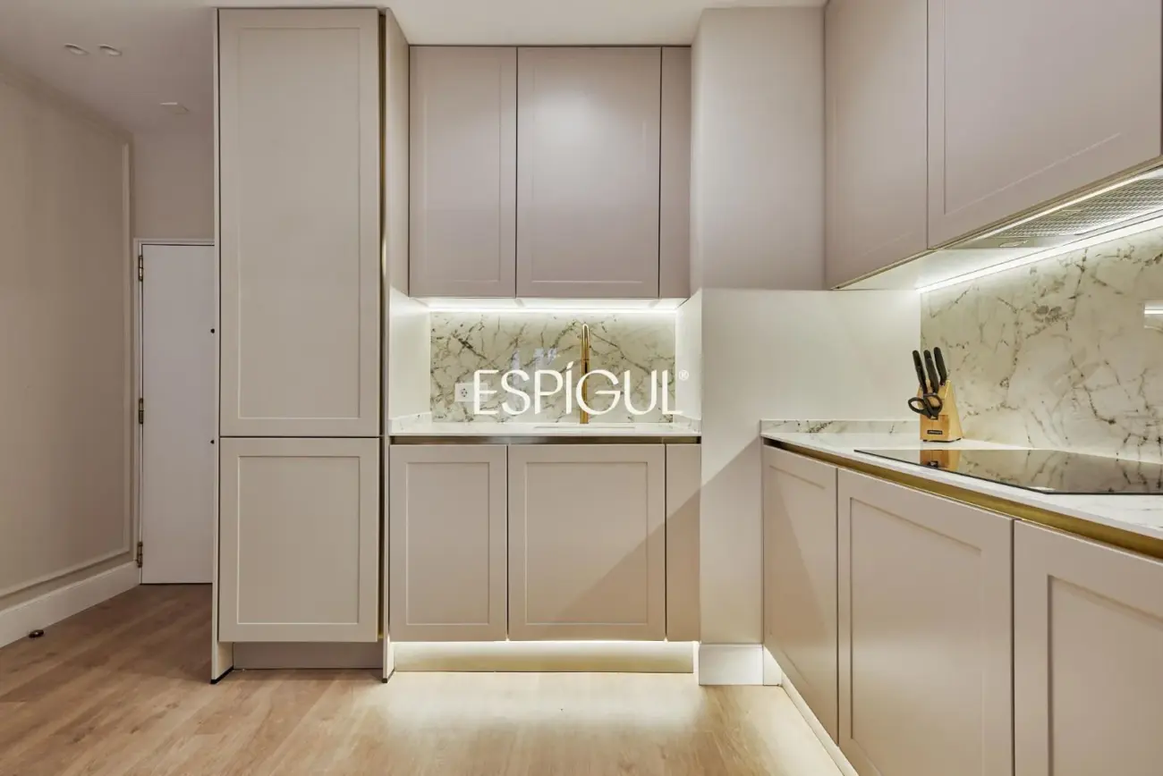 Piso en venta con terraza en Lista