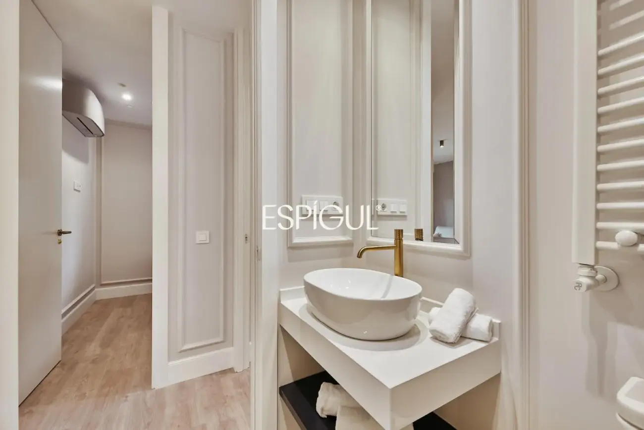 Piso en venta con terraza en Lista