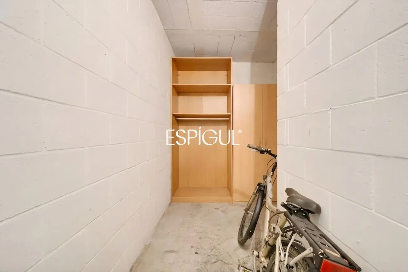 Piso en venta cuatro habitaciones, zona comunitaria en Torreblanca, Sant Cugat
