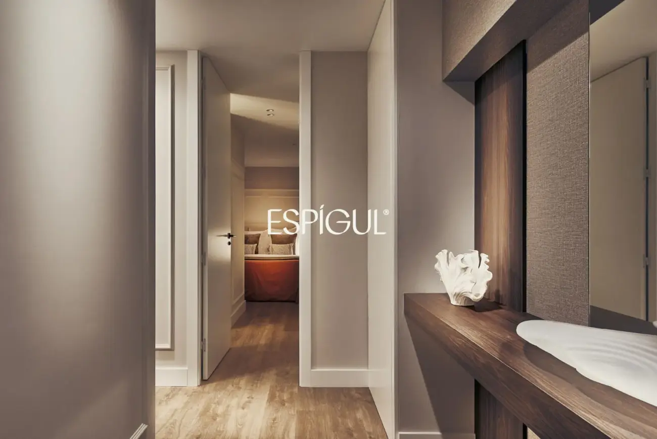Fully renovated and furnished apartment for sale in Castellana