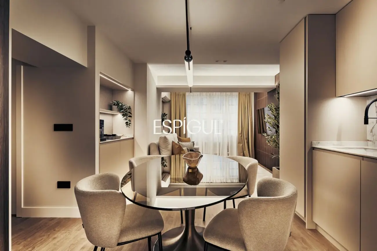 Fully renovated and furnished apartment for sale in Castellana