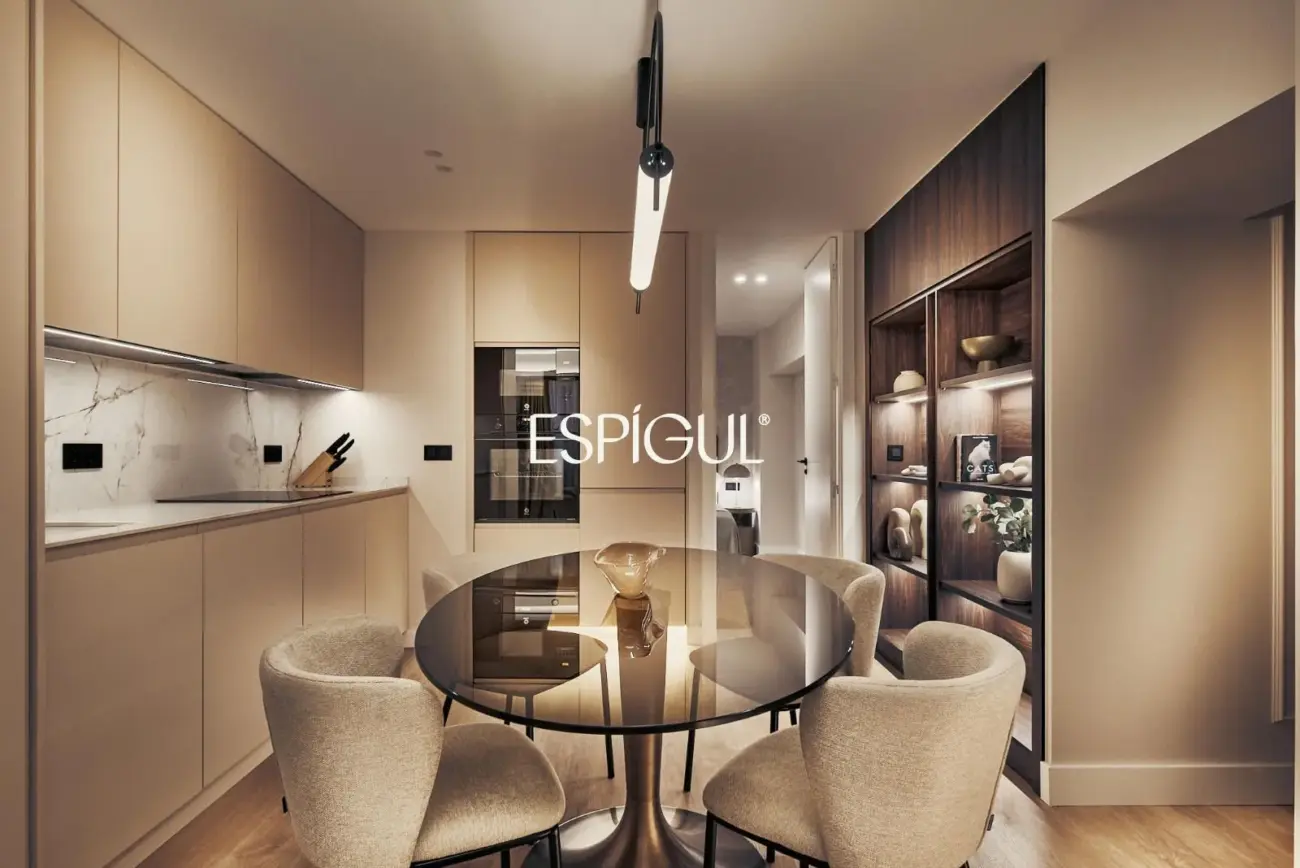 Fully renovated and furnished apartment for sale in Castellana