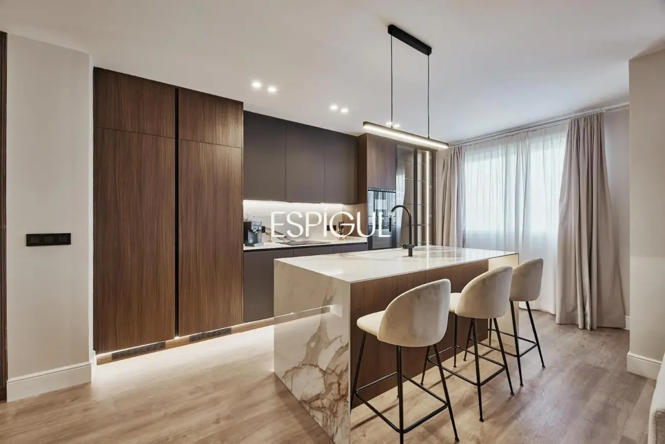 Piso en venta en Lista con terraza y plaza de garaje en finca