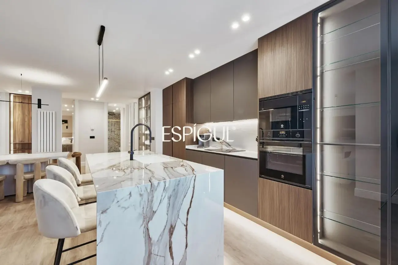 Piso en venta en Lista con terraza y plaza de garaje en finca