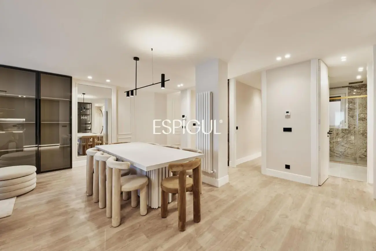 Piso en venta en Lista con terraza y plaza de garaje en finca