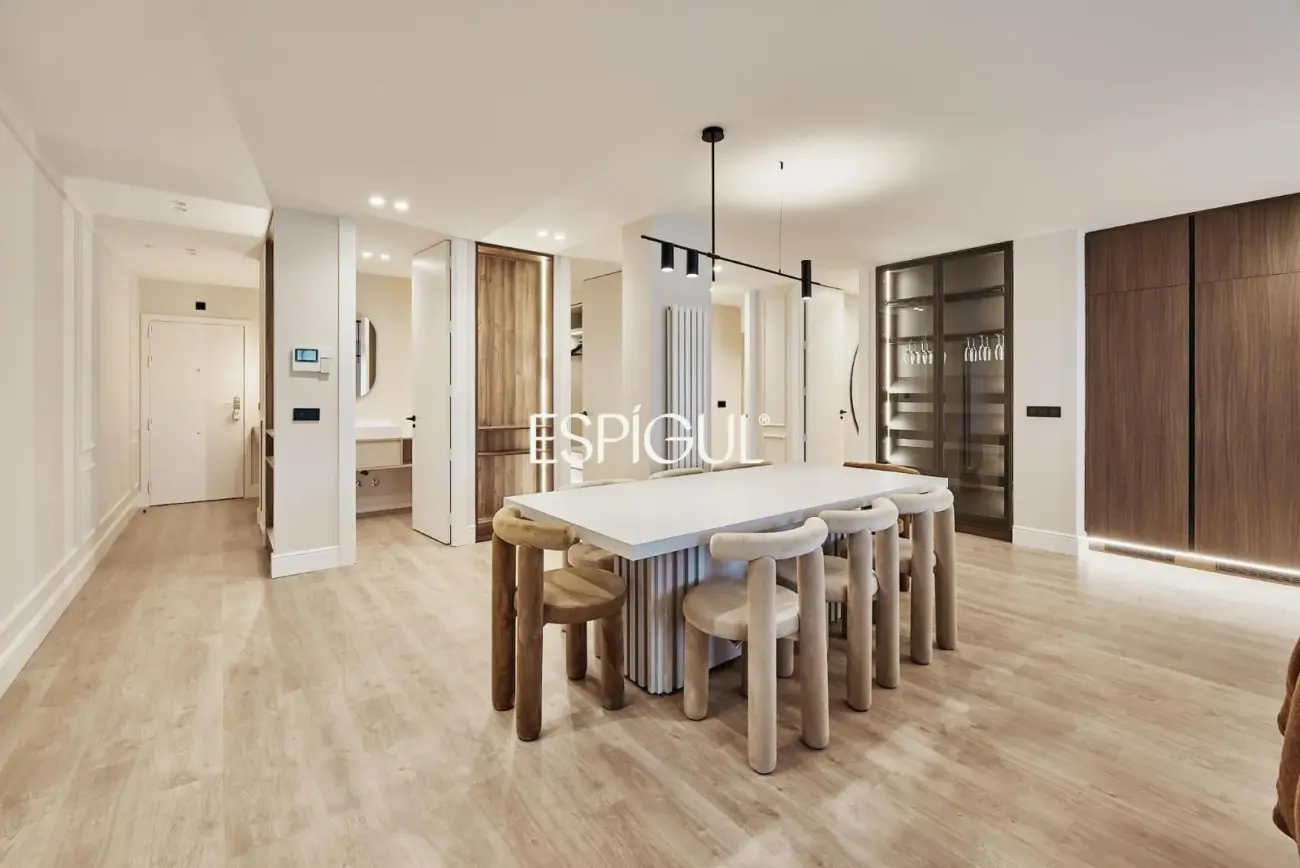 Piso en venta en Lista con terraza y plaza de garaje en finca