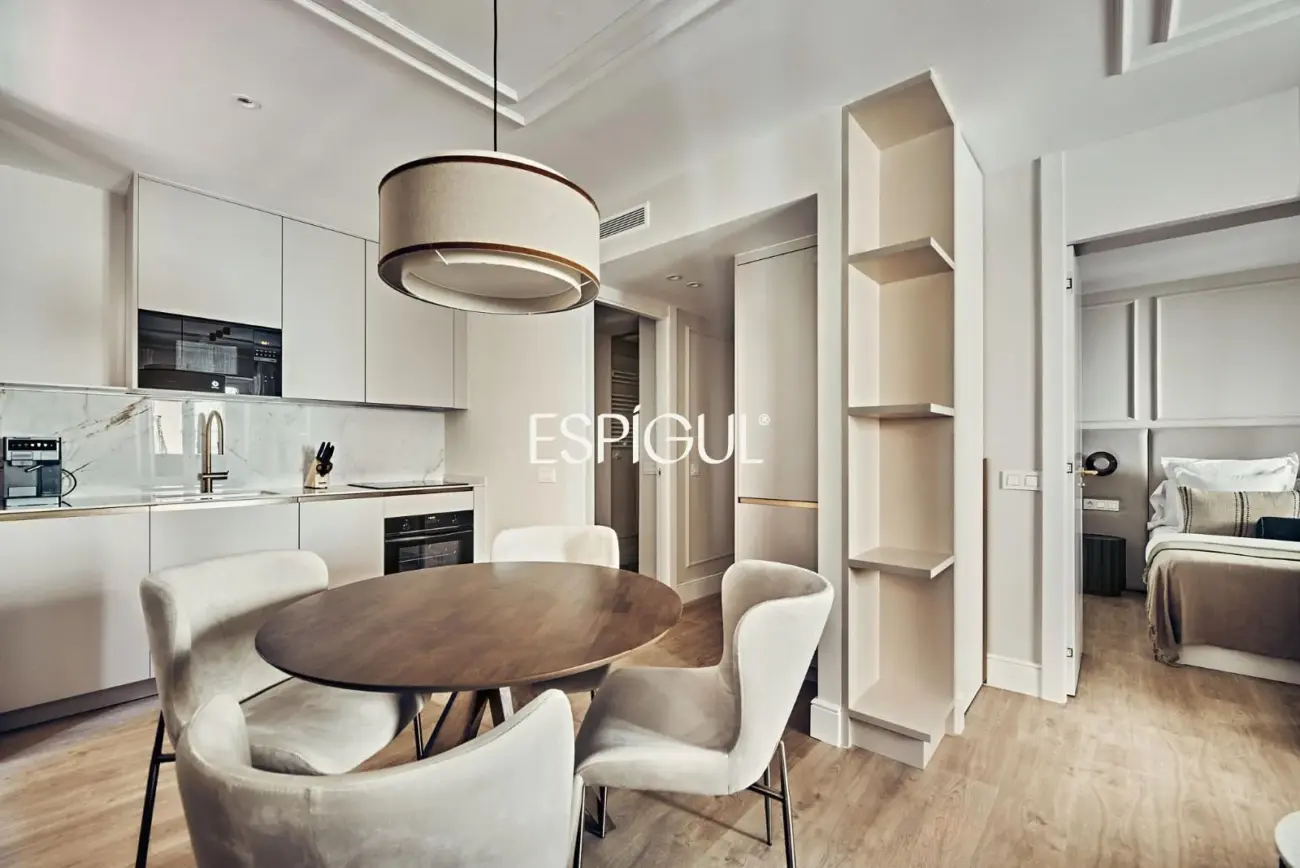 Apartment for sale in Sol, Centro