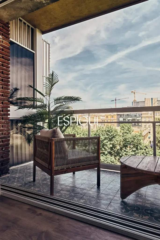 Piso en venta exterior con garaje en la calle Serrano