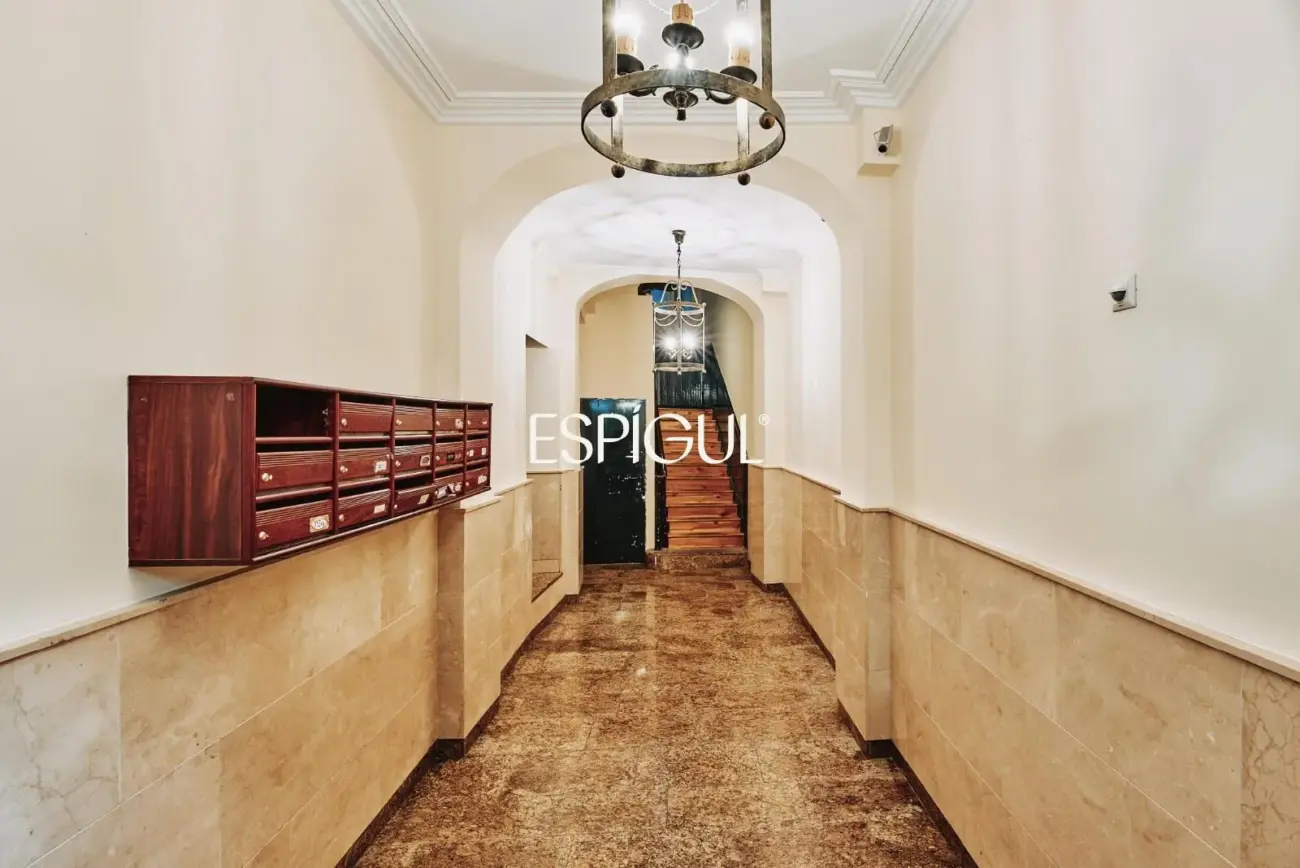 Piso en venta exterior con terraza en Sol, Centro