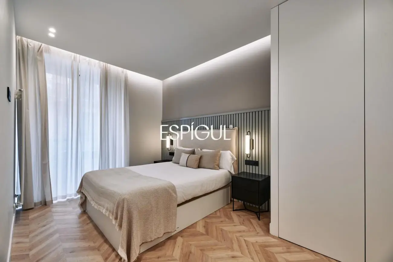 Piso en venta exterior con terraza en Sol, Centro