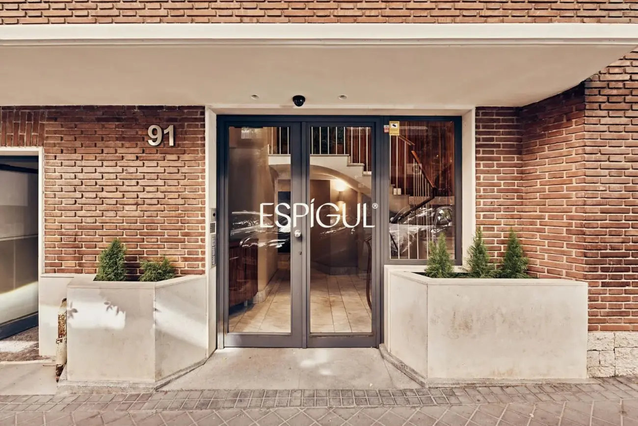 Piso en venta exterior con terraza y garaje en Lista