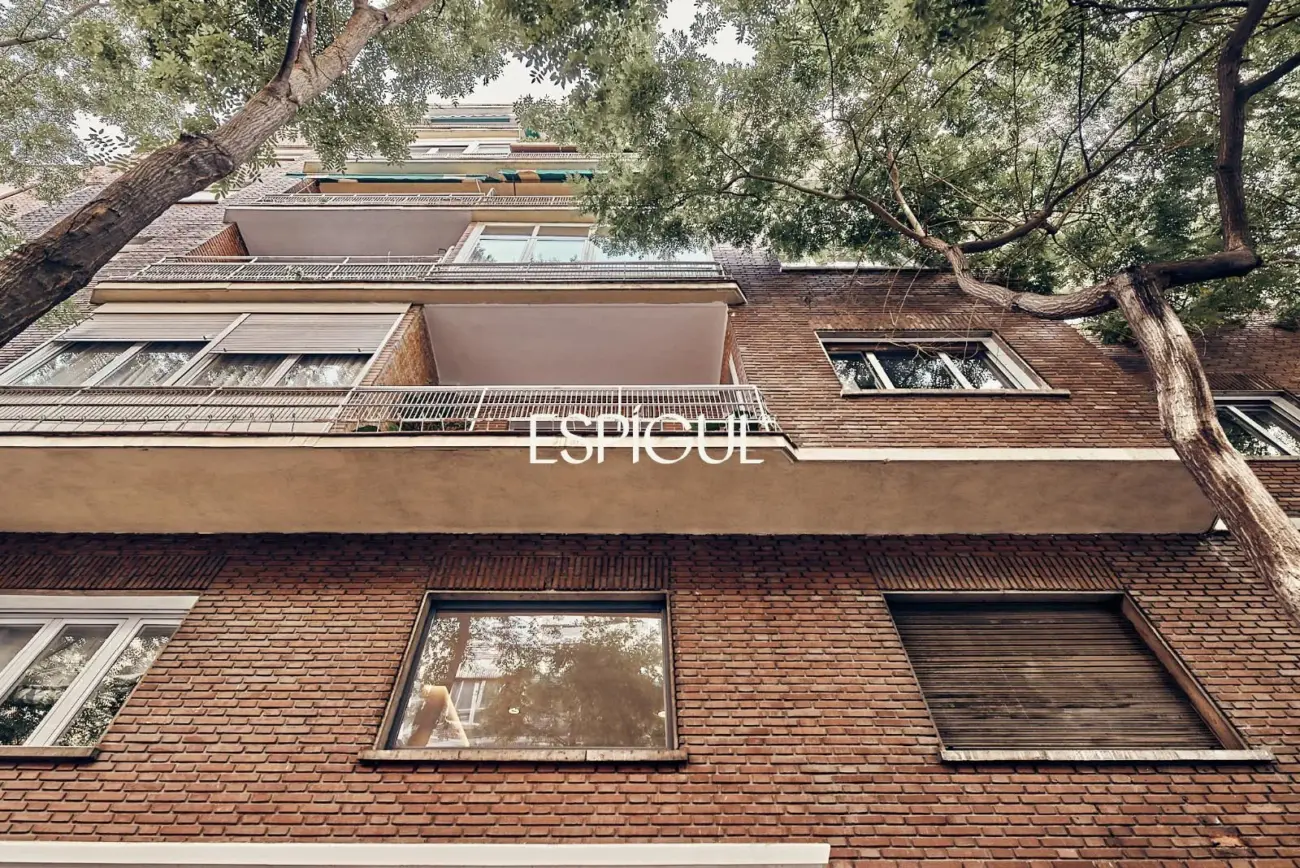 Piso en venta exterior con terraza y garaje en Lista