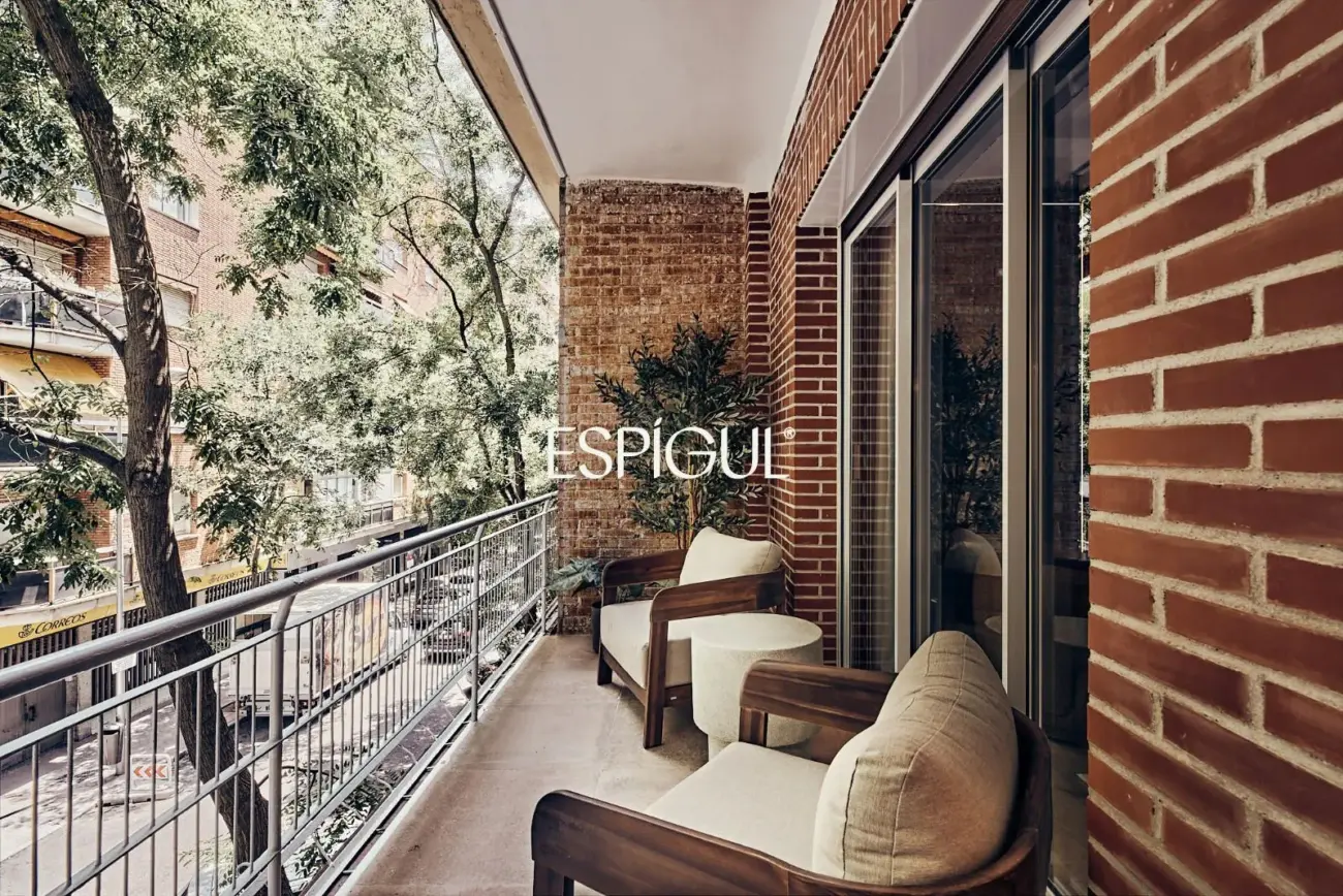 Piso en venta exterior con terraza y garaje en Lista