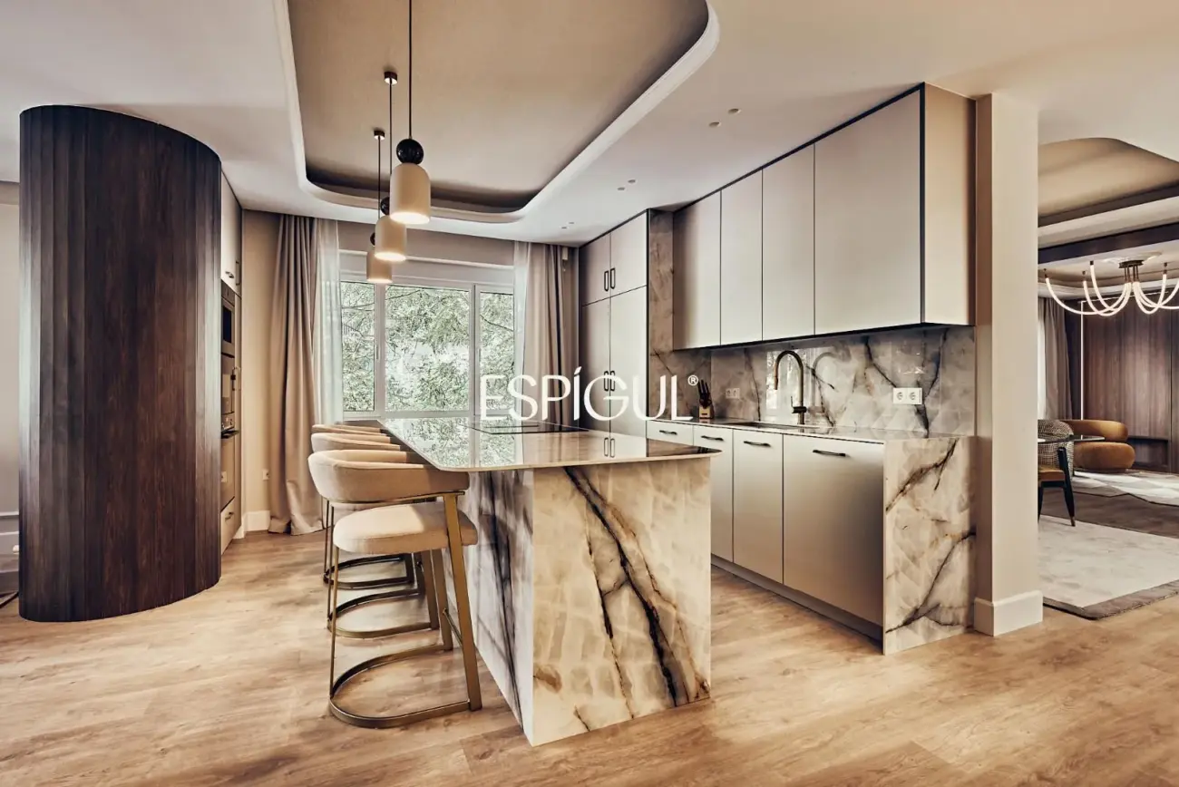 Piso en venta exterior con terraza y garaje en Lista