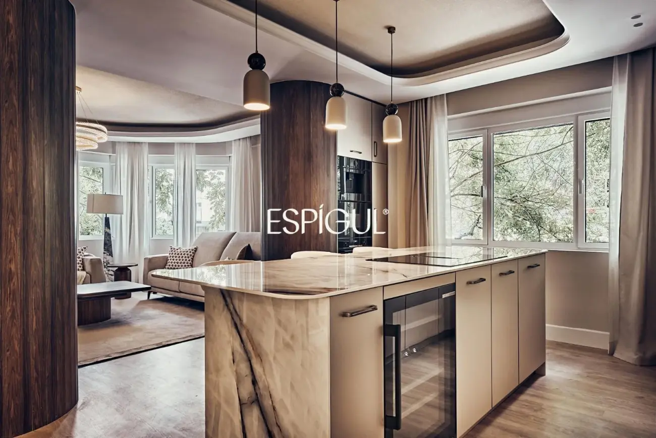 Piso en venta exterior con terraza y garaje en Lista