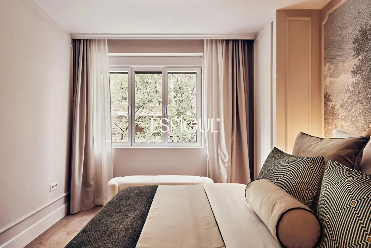 Piso en venta exterior con terraza y garaje en Lista