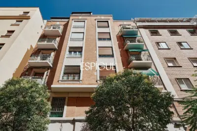 Продается внешняя отремонтированная квартира в районе Гиндалера